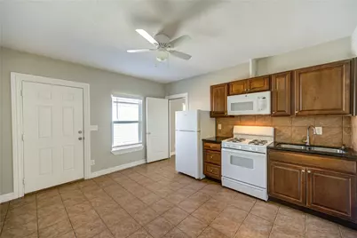 6729 Barney Road, Houston, TX 77092 - Photo 31