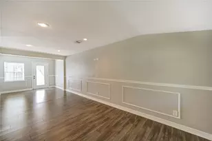 6729 Barney Rd, Houston, TX 77092 - Photo 5