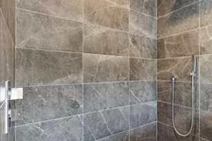 823 Aurora St, Houston, TX 77009 - Photo 15