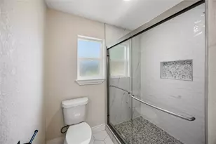 5702 Old Lodge Dr, Houston, TX 77066 - Photo 17
