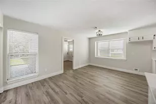 5702 Old Lodge Dr, Houston, TX 77066 - Photo 11