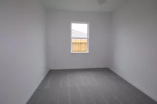 564 Day Sta Dr, Dayton, TX 77535 - Photo 3