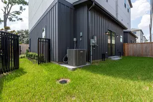 7120 Gary St, Houston, TX 77055 - Photo 27