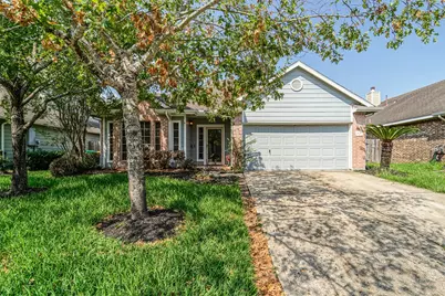 1523 Crescent Shores Lane, Pasadena, TX 77586 - Photo 1