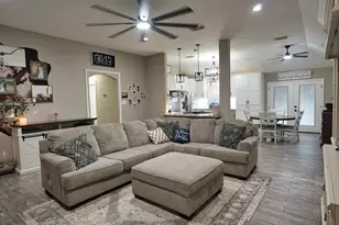 213 Trail Ride Rd, Angleton, TX 77515 - Photo 5