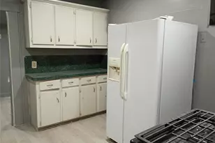 7815 Dayton St, Houston, TX 77012 - Photo 9