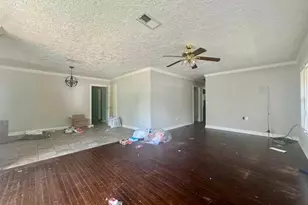 112 Cravens Dr, Silsbee, TX 77656 - Photo 11