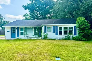 112 Cravens Dr, Silsbee, TX 77656 - Photo 1