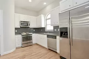 3614 Main Plaza Dr, Houston, TX 77025 - Photo 5