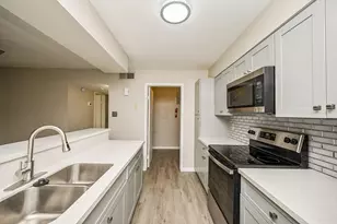 3901 Woodchase Dr, Houston, TX 77042 - Photo 5