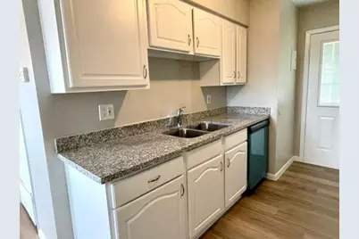 1914 Larrabee Street #3, Seabrook, TX 77586 - Photo 7
