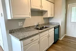 1914 Larrabee St, Seabrook, TX 77586 - Photo 7
