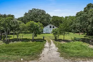 5625 Hwy 159, La Grange, TX 78945 - Photo 1