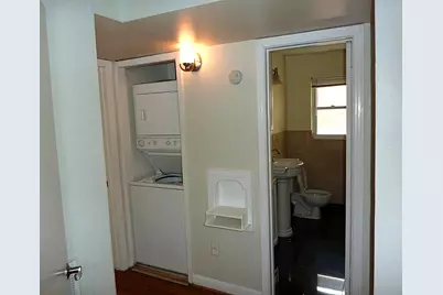 2403 Watts Street #4, Houston, TX 77030 - Photo 9