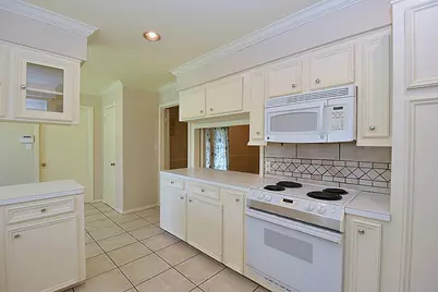 5103 Briarbend Drive, Houston, TX 77035 - Photo 7