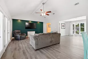 1908 Acacia St, League City, TX 77573 - Photo 5