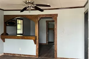 722 W 6th St, Freeport, TX 77541 - Photo 3