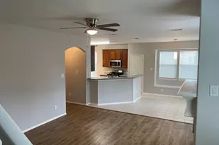 827 Chase View Dr, Bacliff, TX 77518 - Photo 5