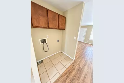 4714 Oleander Street #D, Bacliff, TX 77518 - Photo 9