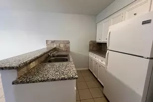 11500 Meadow Ln, Houston, TX 77477 - Photo 5