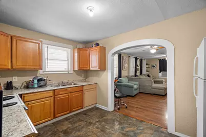 4810 Avenue K, Galveston, TX 77551 - Photo 11