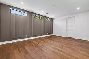11823 Memorial Dr, Houston, TX 77024 - Photo 25