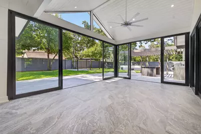 11823 Memorial Drive, Houston, TX 77024 - Photo 13