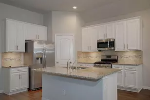 14215 Irvine Rnch Trl, Conroe, TX 77384 - Photo 7