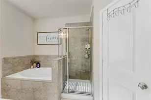 2726 Painted Sunrise Trail, Houston, TX 77045 - Photo 19