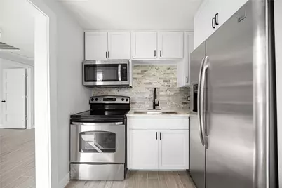 3229 Holman Street #4, Houston, TX 77004 - Photo 13