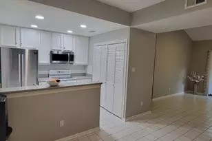 11711 Memorial Dr, Houston, TX 77024 - Photo 15
