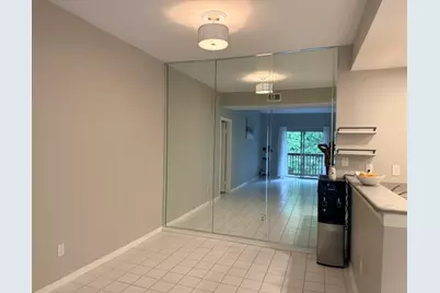 11711 Memorial Drive #292, Houston, TX 77024 - Photo 5