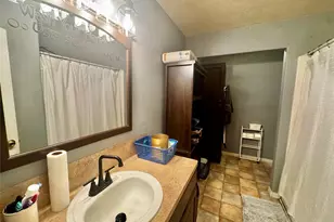 1219 S 13th St, Nederland, TX 77627 - Photo 7