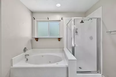 129 N Rainbow Ridge Circle, The Woodlands, TX 77381 - Photo 27