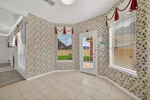 2103 5 Iron Dr, Houston, TX 77089 - Photo 11