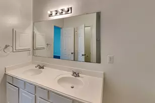 3043 Crestbrook Bend Ln, Katy, TX 77449 - Photo 9