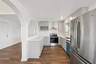 6935 W Holiday St, Hitchcock, TX 77563 - Photo 25