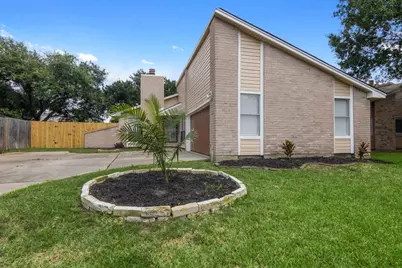 6922 Skyline Park Drive, Katy, TX 77449 - Photo 3