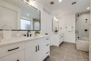 1312 Castle Ct, Houston, TX 77006 - Photo 27