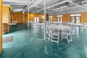 311 Bayside Dr, Anahuac, TX 77514 - Photo 9