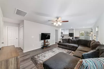 10623 Red Orchid Drive, Houston, TX 77016 - Photo 3