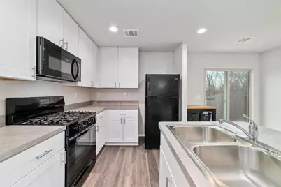 10623 Red Orchid Drive, Houston, TX 77016 - Photo 7