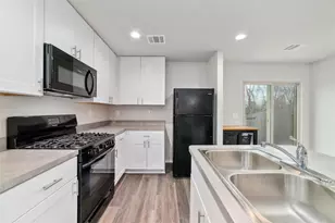 10623 Red Orchid Dr, Houston, TX 77016 - Photo 7