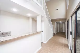 9360 Briar Forest Dr, Houston, TX 77063 - Photo 5