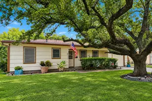 5013 Live Oak Dr, Texas City, TX 77591 - Photo 1