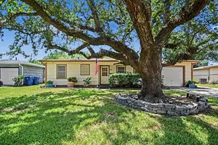5013 Live Oak Dr, Texas City, TX 77591 - Photo 1