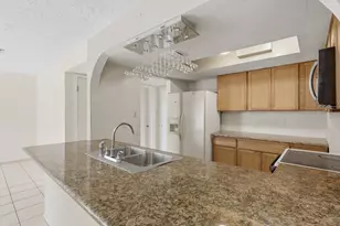 12449 Sharpview Dr, Houston, TX 77072 - Photo 9