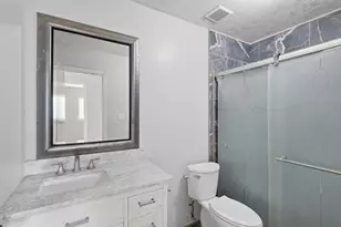 12449 Sharpview Dr, Houston, TX 77072 - Photo 21