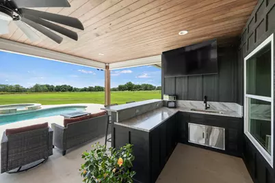 1655 Old Cuero Road, Yoakum, TX 77995 - Photo 17