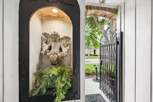 366 Champions Colony III, Houston, TX 77069 - Photo 3